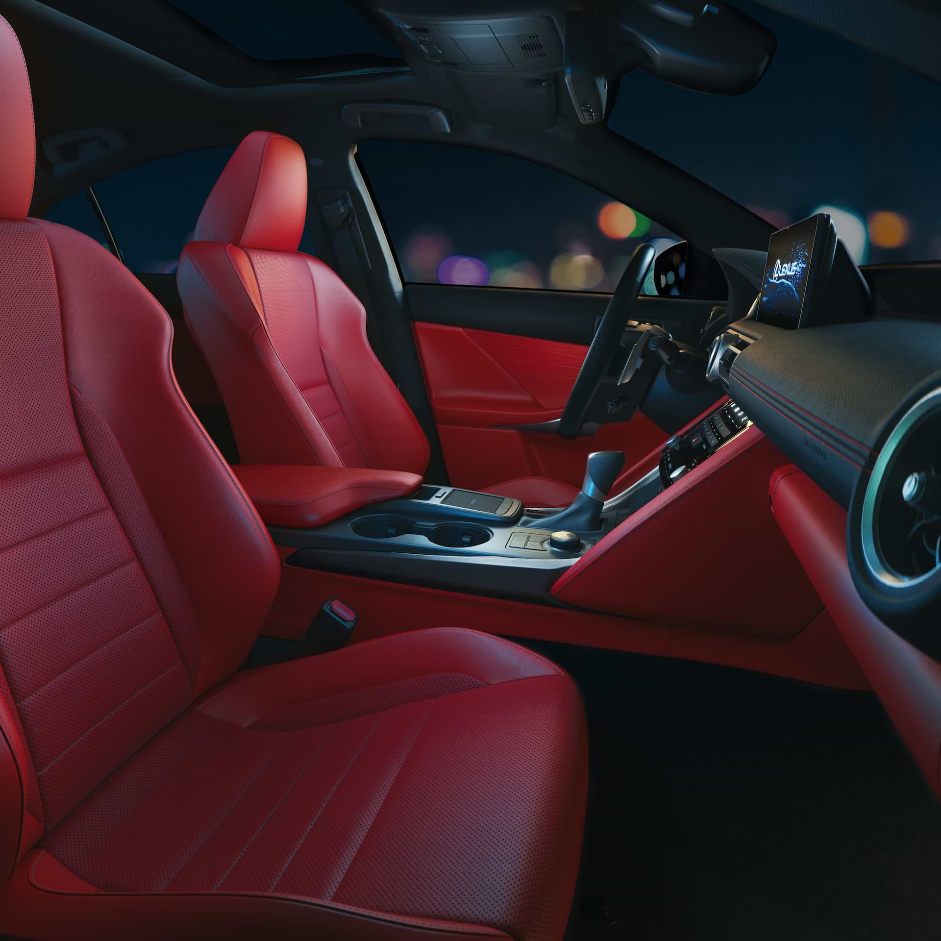 Lexus IS
