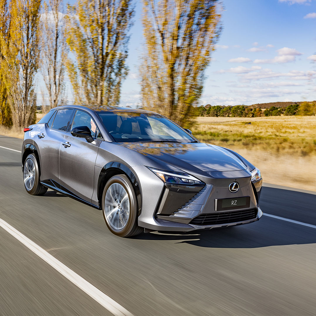 Lexus RZ