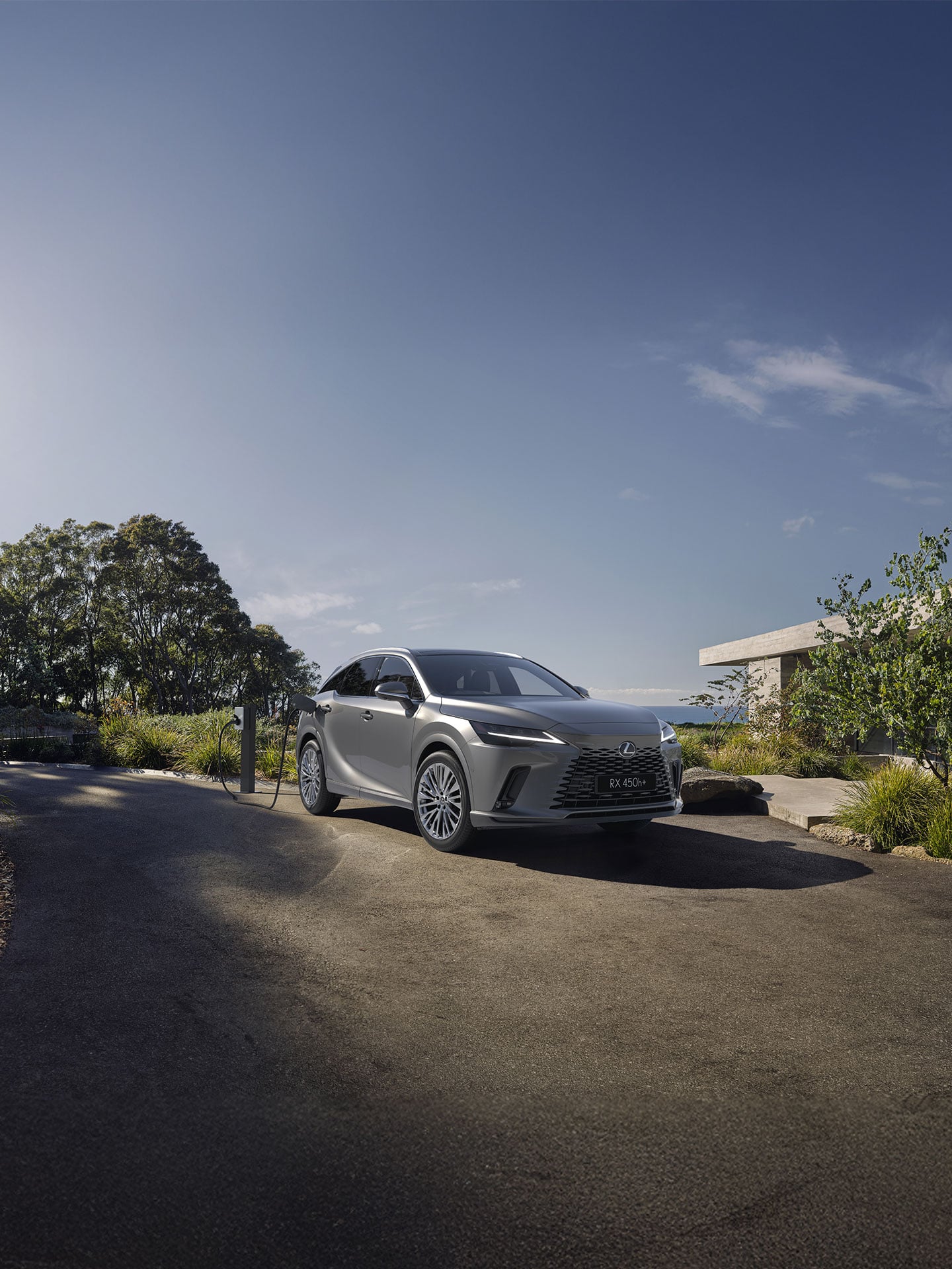 2025 Lexus RX 450h+